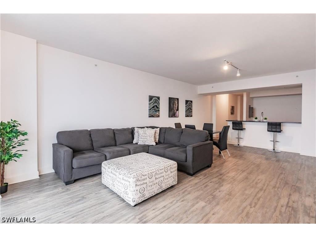 3000 Oasis Grand Boulevard #2004 Fort Myers FL 33916 226014136 image27