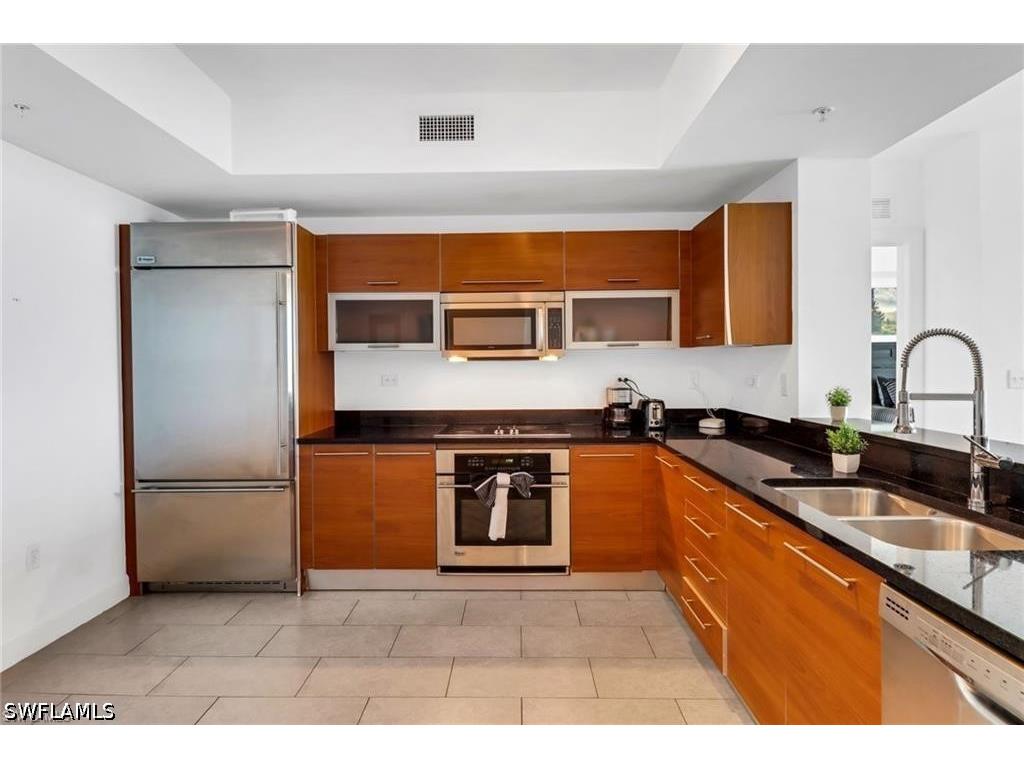 3000 Oasis Grand Boulevard #2004 Fort Myers FL 33916 226014136 image8