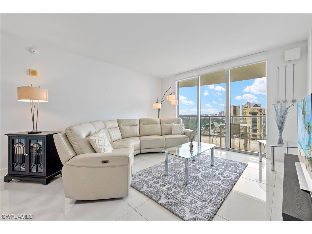 3000 Oasis Grand Boulevard #2201 Fort Myers FL 33916 223056690 image1