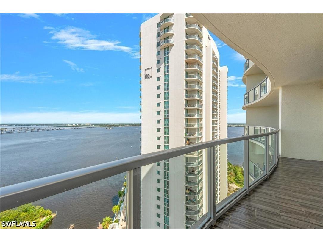 3000 Oasis Grand Boulevard #2205 Fort Myers FL 33916 226017780 image2