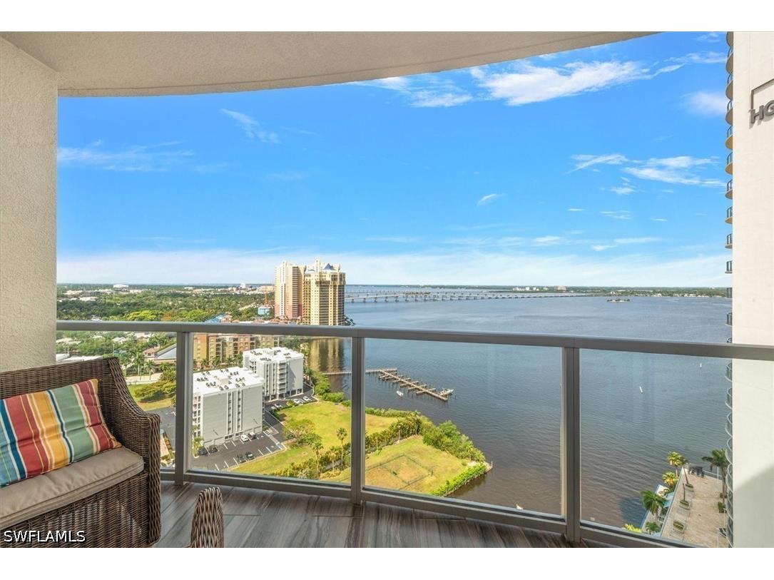 3000 Oasis Grand Boulevard #2205 Fort Myers FL 33916 226017780 image8