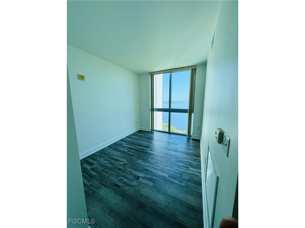 3000 Oasis Grand Boulevard #2307 Fort Myers FL 33916 2025011919 image14