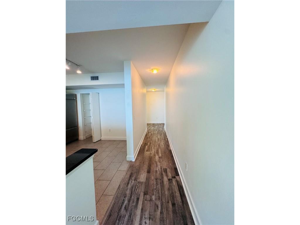 3000 Oasis Grand Boulevard #2307 Fort Myers FL 33916 2025011919 image26