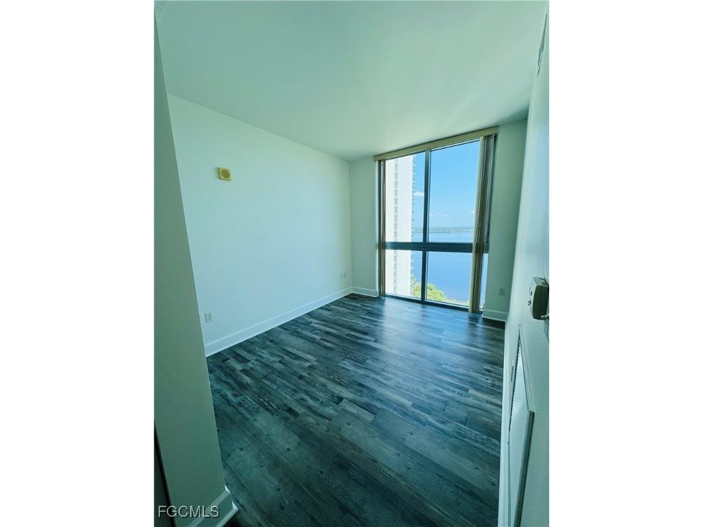 3000 Oasis Grand Boulevard #2307 Fort Myers FL 33916 2025011919 image30