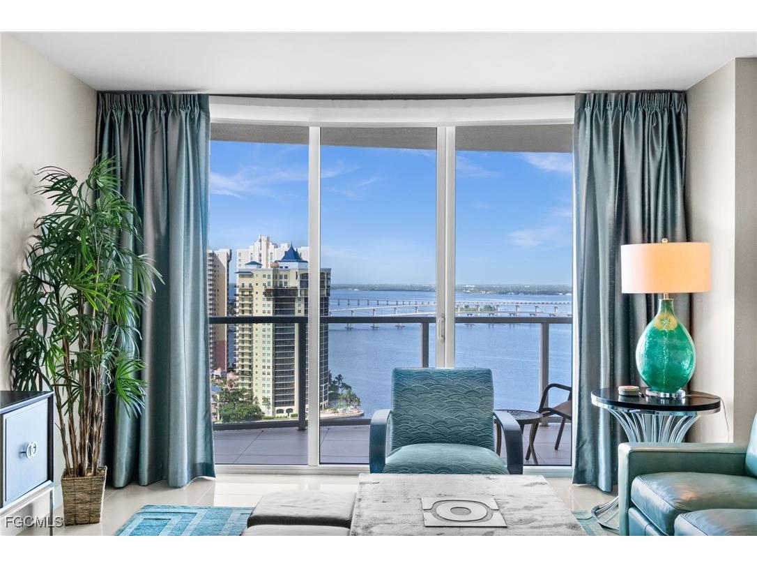 3000 Oasis Grand Boulevard #2402 Fort Myers FL 33916 2025008275 image10