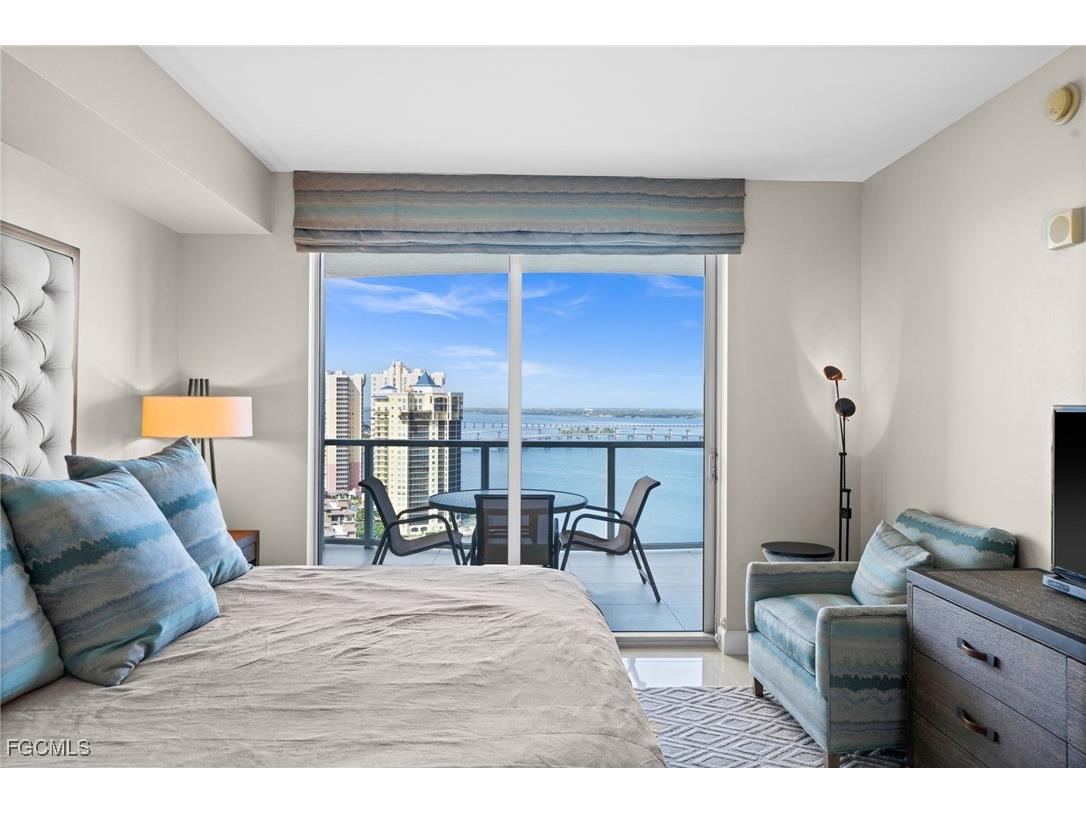 3000 Oasis Grand Boulevard #2402 Fort Myers FL 33916 2025008275 image11