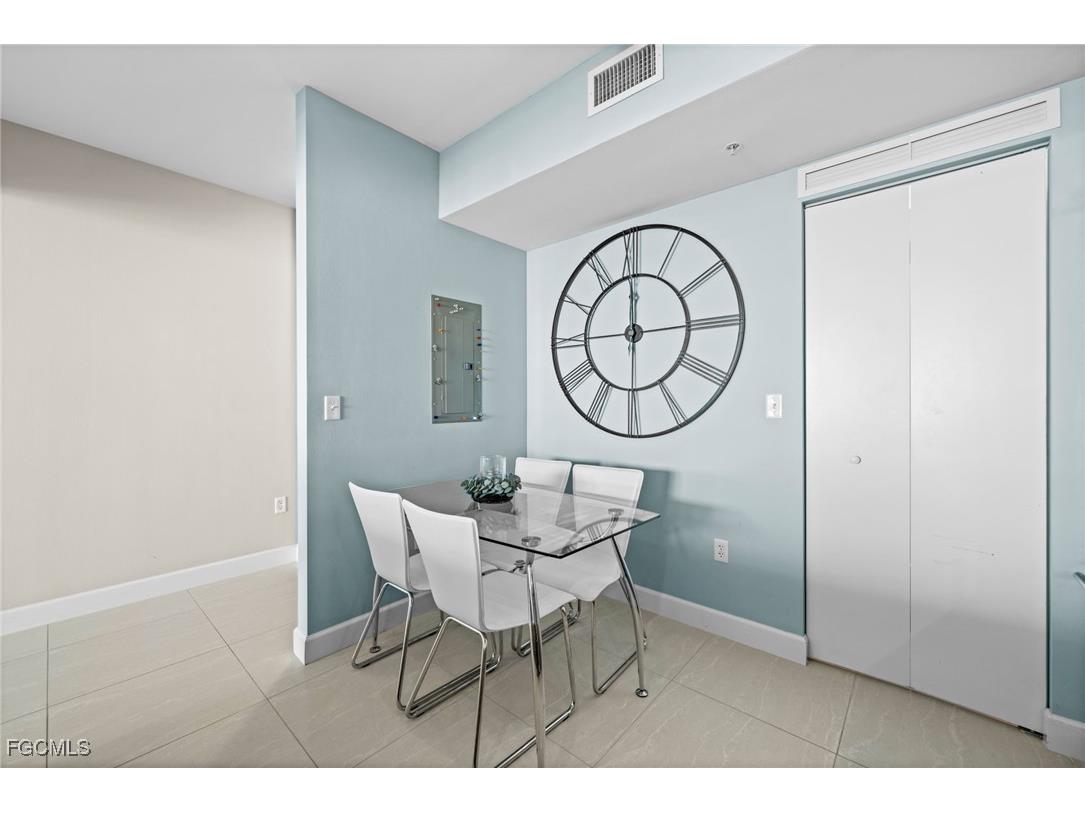 3000 Oasis Grand Boulevard #2402 Fort Myers FL 33916 2025008275 image13