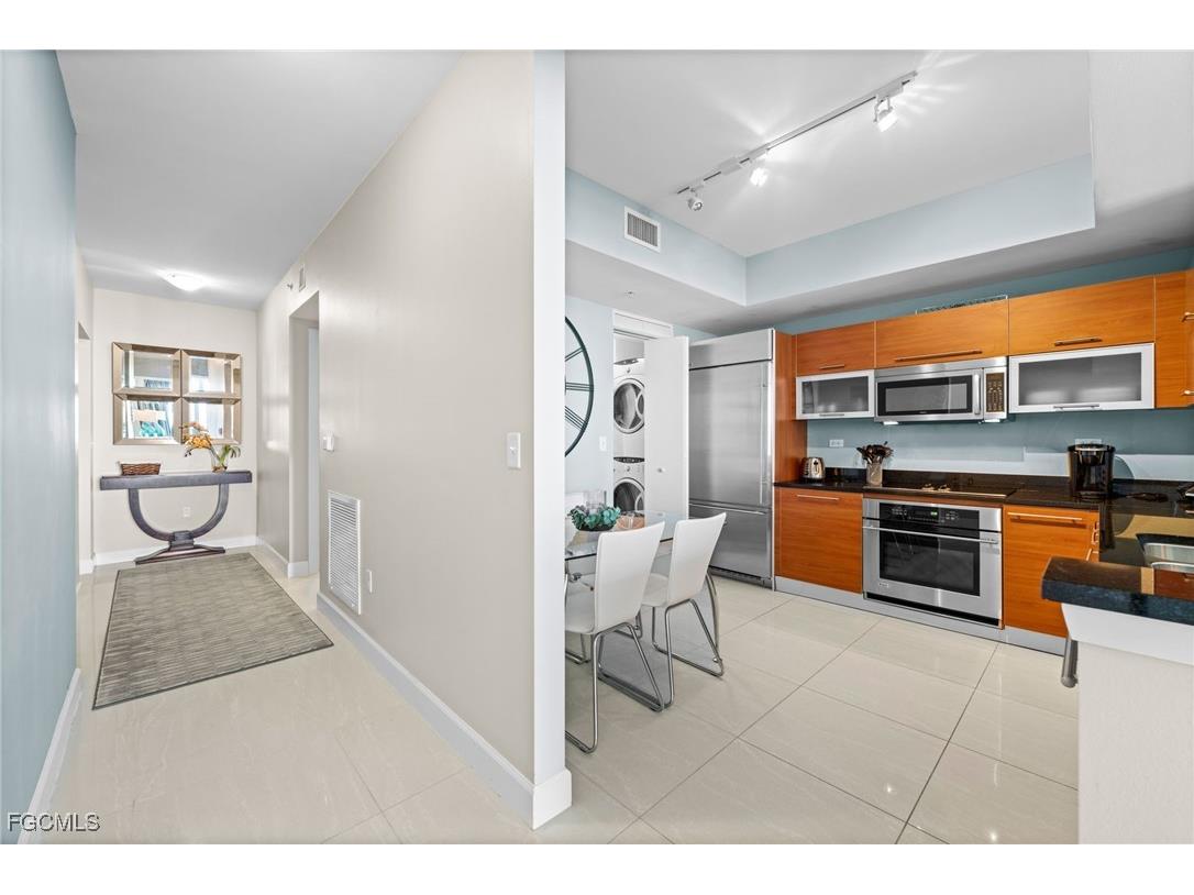 3000 Oasis Grand Boulevard #2402 Fort Myers FL 33916 2025008275 image18