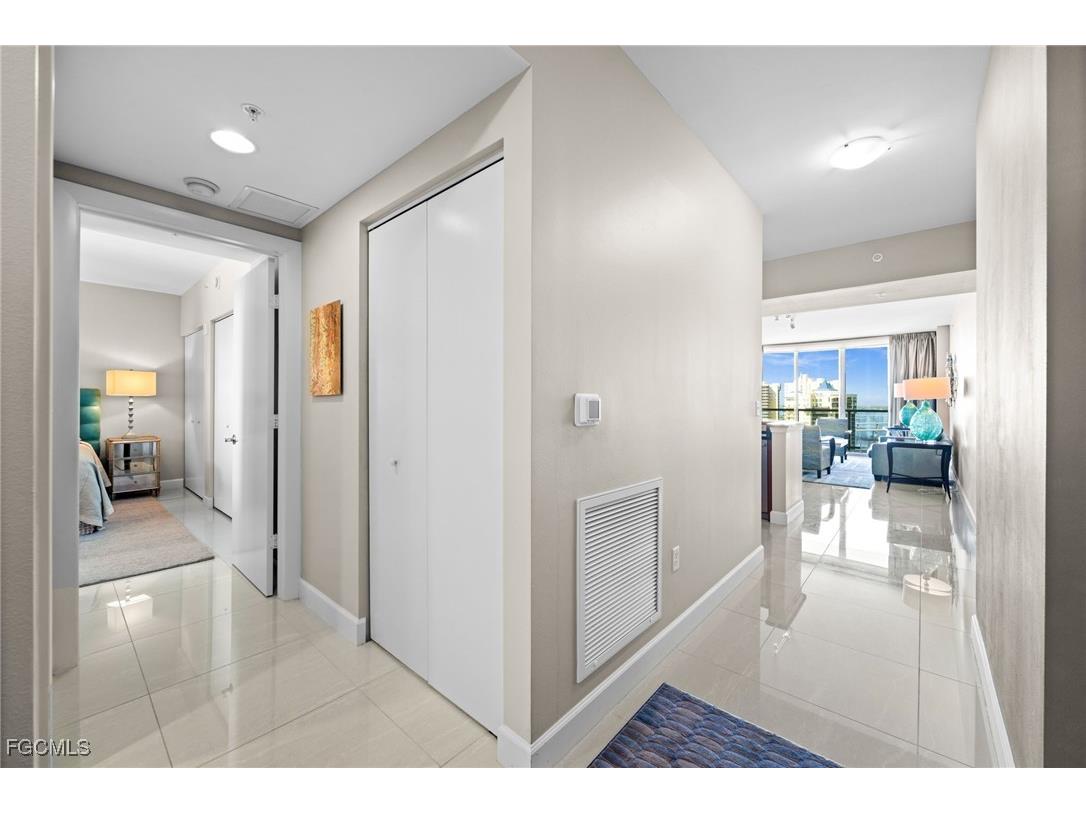3000 Oasis Grand Boulevard #2402 Fort Myers FL 33916 2025008275 image24