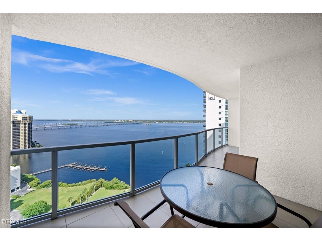 3000 Oasis Grand Boulevard #2402 Fort Myers FL 33916 2025008275 image26