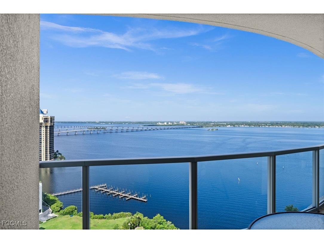 3000 Oasis Grand Boulevard #2402 Fort Myers FL 33916 2025008275 image27