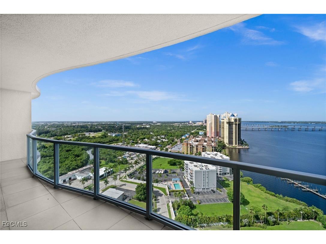 3000 Oasis Grand Boulevard #2402 Fort Myers FL 33916 2025008275 image28