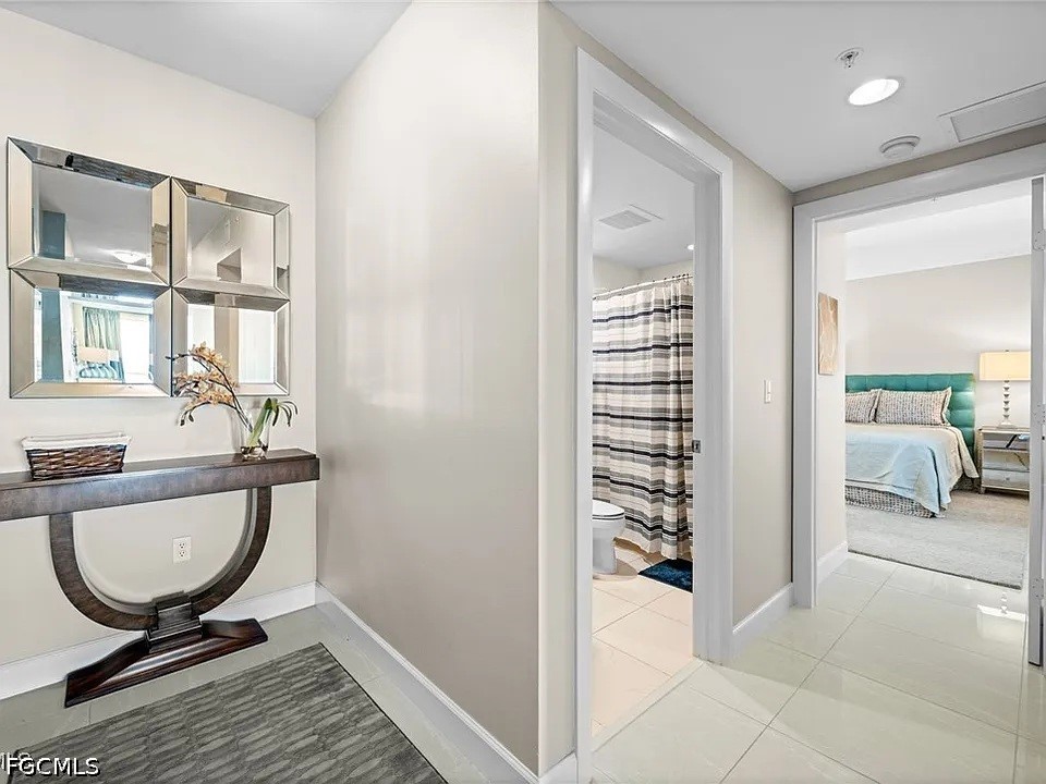 3000 Oasis Grand Boulevard #2402 Fort Myers FL 33916 2026018193 image13