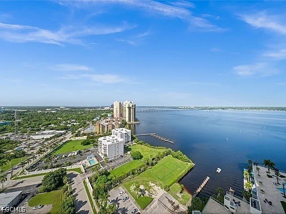 3000 Oasis Grand Boulevard #2402 Fort Myers FL 33916 2026018193 image18