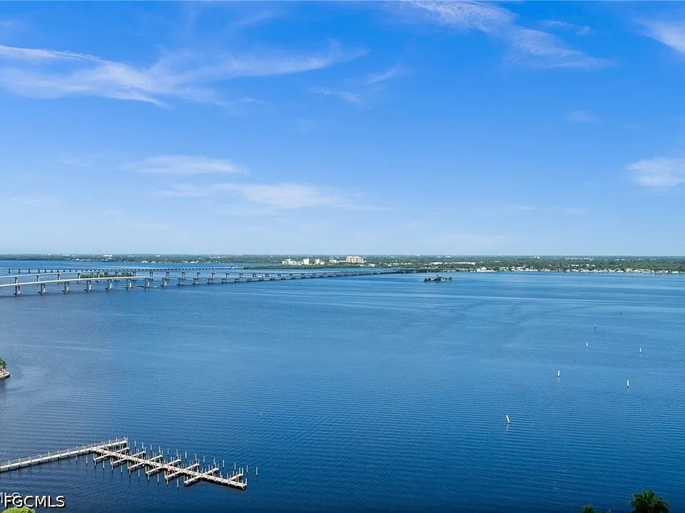 3000 Oasis Grand Boulevard #2402 Fort Myers FL 33916 2026018193 image19