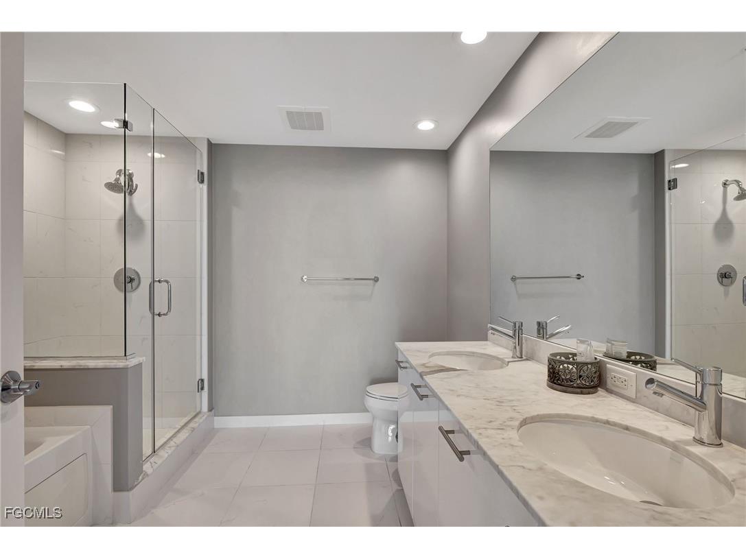 3000 Oasis Grand Boulevard #2405 Fort Myers FL 33916 2025007550 image12