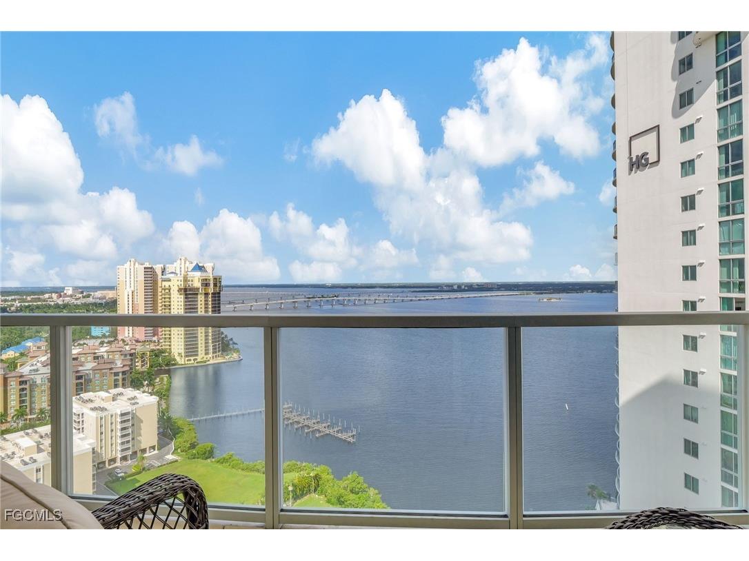 3000 Oasis Grand Boulevard #2405 Fort Myers FL 33916 2025007550 image21