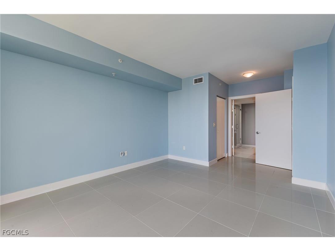 3000 Oasis Grand Boulevard #2405 Fort Myers FL 33916 2026011528 image11