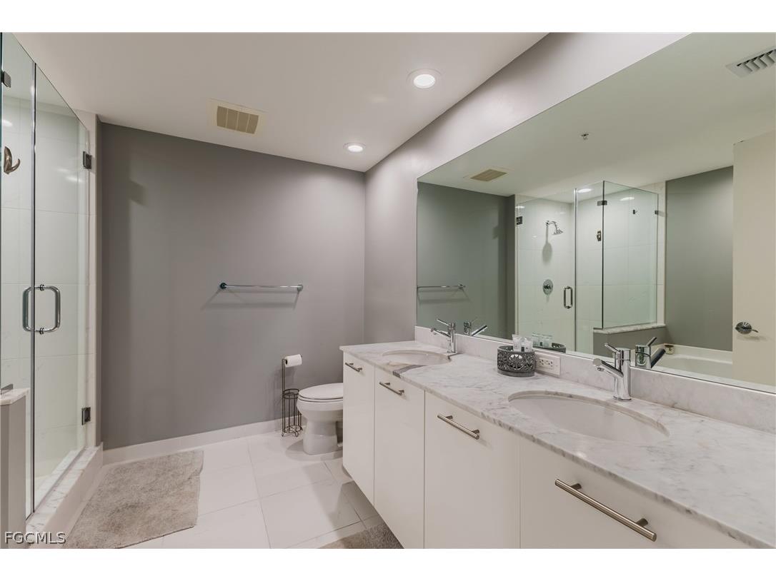 3000 Oasis Grand Boulevard #2405 Fort Myers FL 33916 2026011528 image15