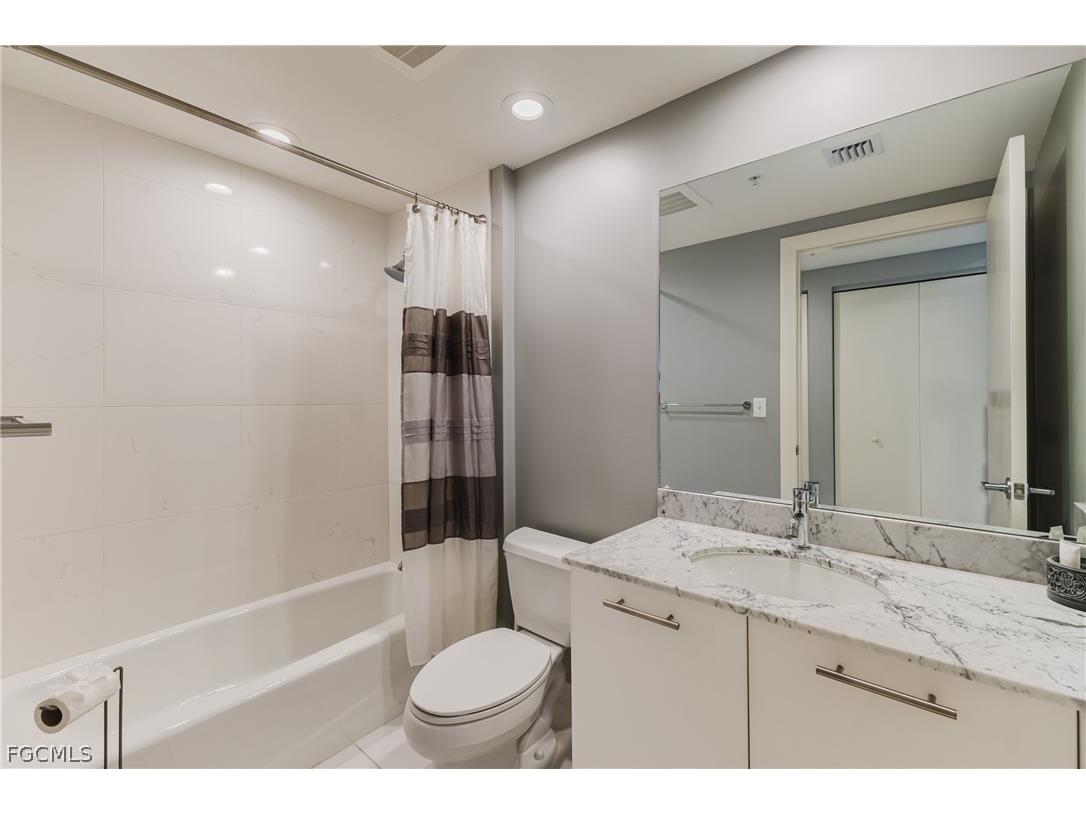 3000 Oasis Grand Boulevard #2405 Fort Myers FL 33916 2026011528 image20