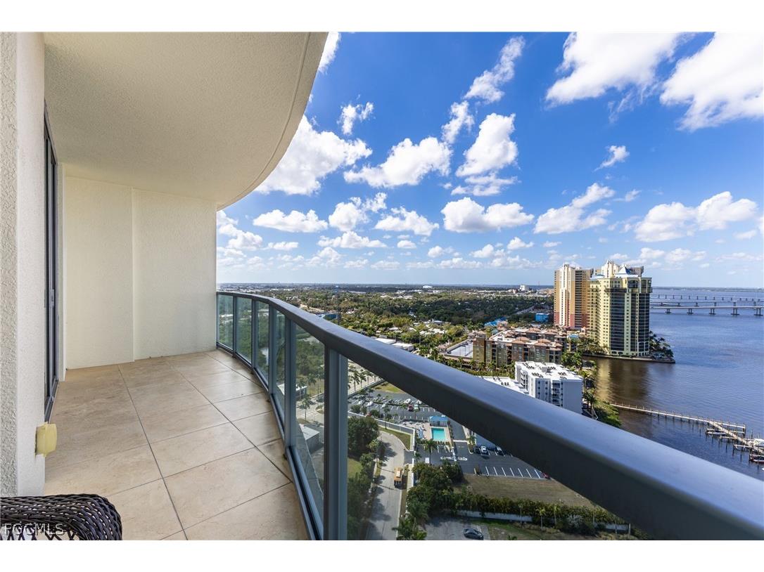 3000 Oasis Grand Boulevard #2405 Fort Myers FL 33916 2026011528 image27