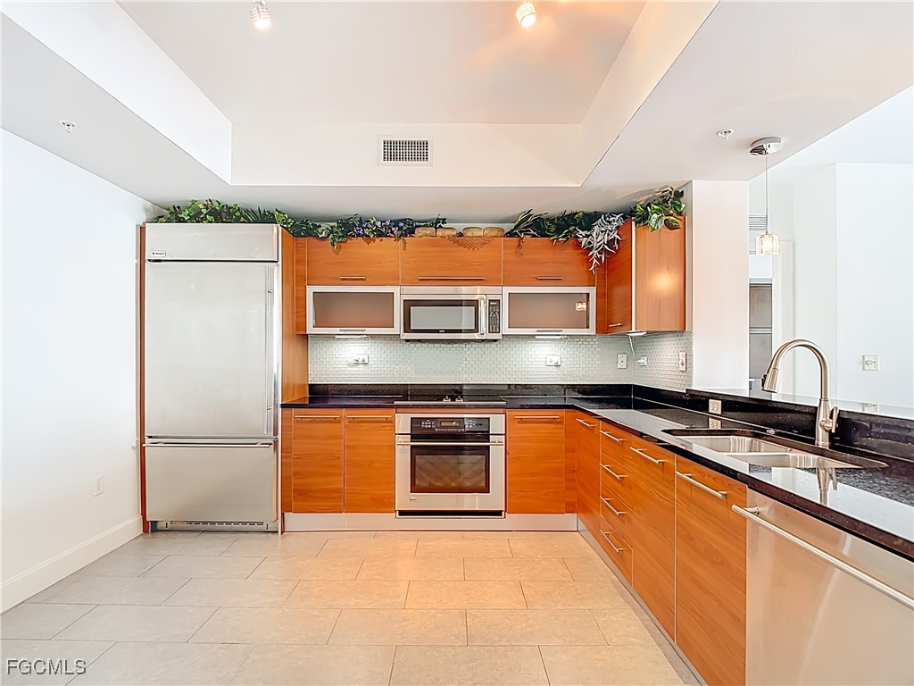 3000 Oasis Grand Boulevard #2604 Fort Myers FL 33916 2025018731 image10