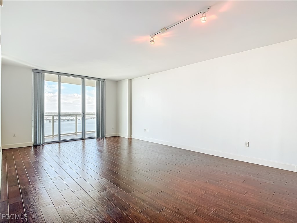 3000 Oasis Grand Boulevard #2604 Fort Myers FL 33916 2025018731 image13