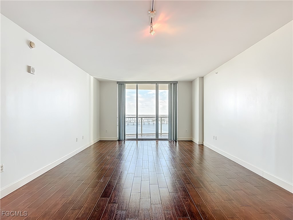 3000 Oasis Grand Boulevard #2604 Fort Myers FL 33916 2025018731 image14