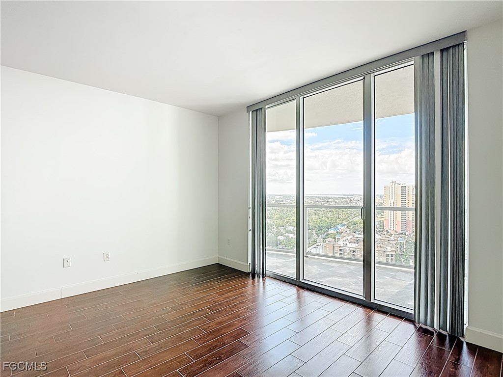 3000 Oasis Grand Boulevard #2604 Fort Myers FL 33916 2025018731 image16