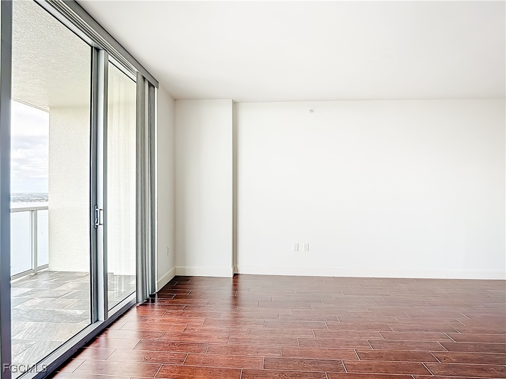 3000 Oasis Grand Boulevard #2604 Fort Myers FL 33916 2025018731 image17