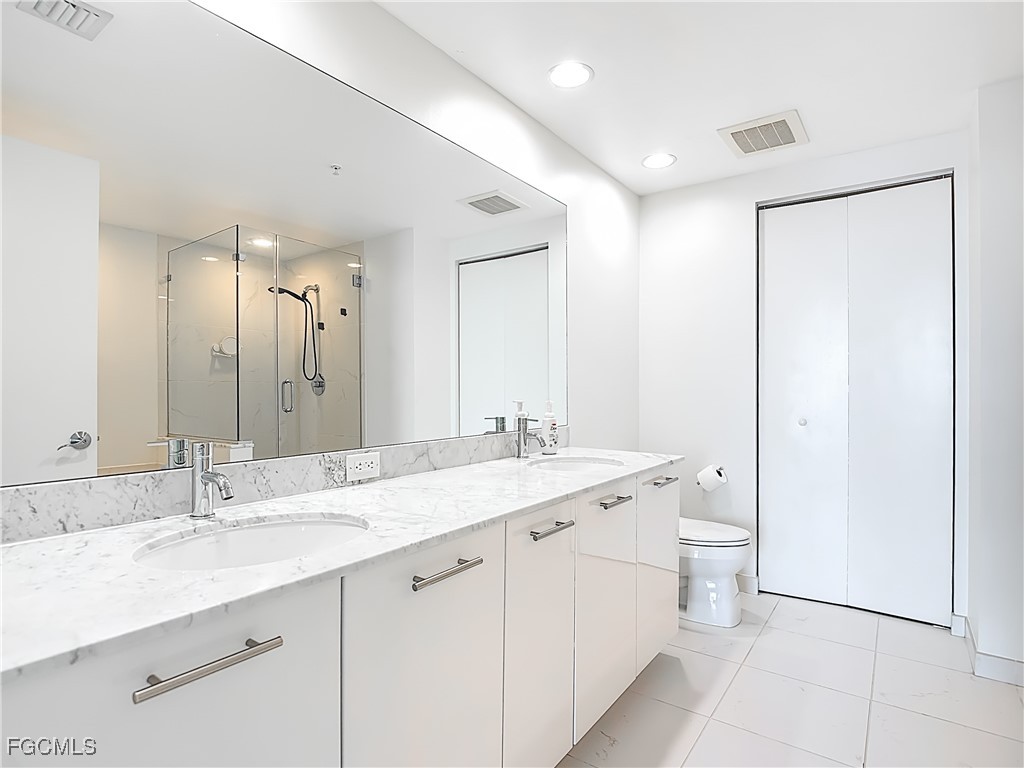 3000 Oasis Grand Boulevard #2604 Fort Myers FL 33916 2025018731 image19