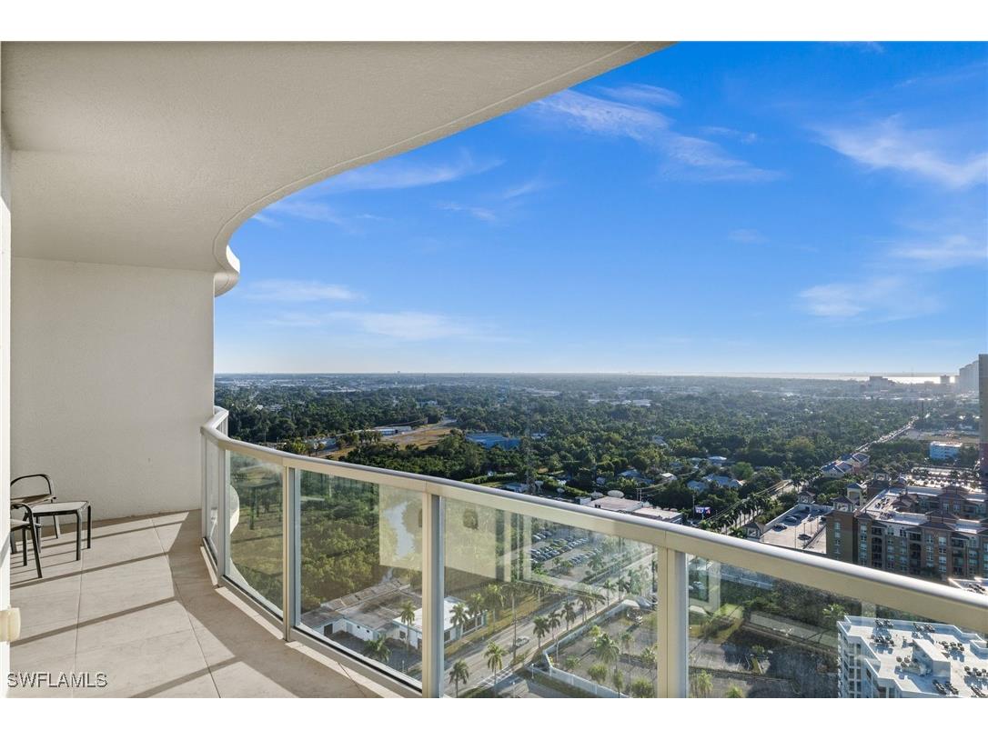 3000 Oasis Grand Boulevard #2702 Fort Myers FL 33916 225082400 image10