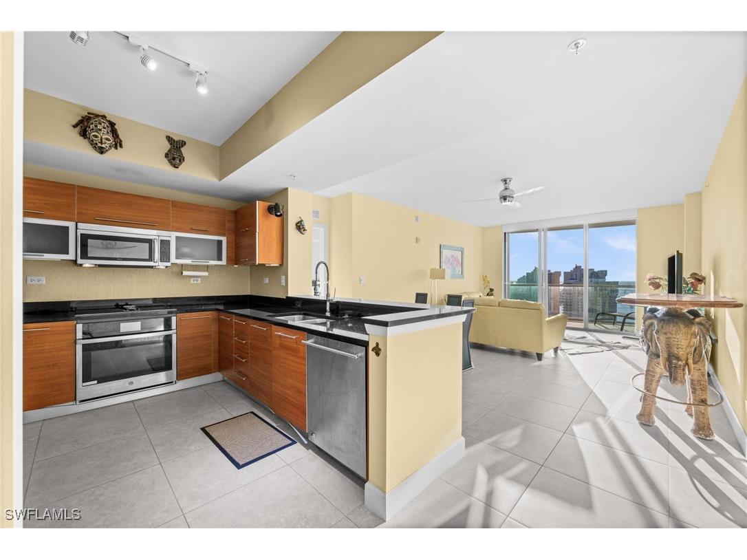 3000 Oasis Grand Boulevard #2702 Fort Myers FL 33916 225082400 image13