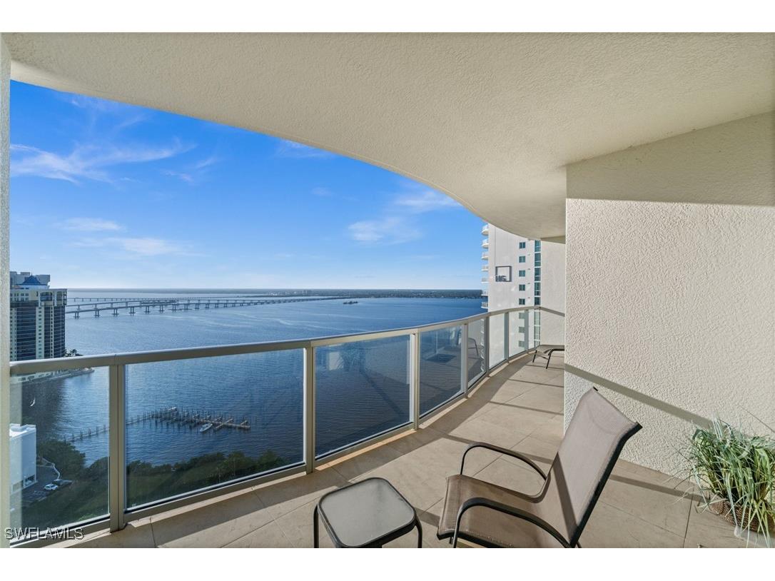 3000 Oasis Grand Boulevard #2702 Fort Myers FL 33916 225082400 image7