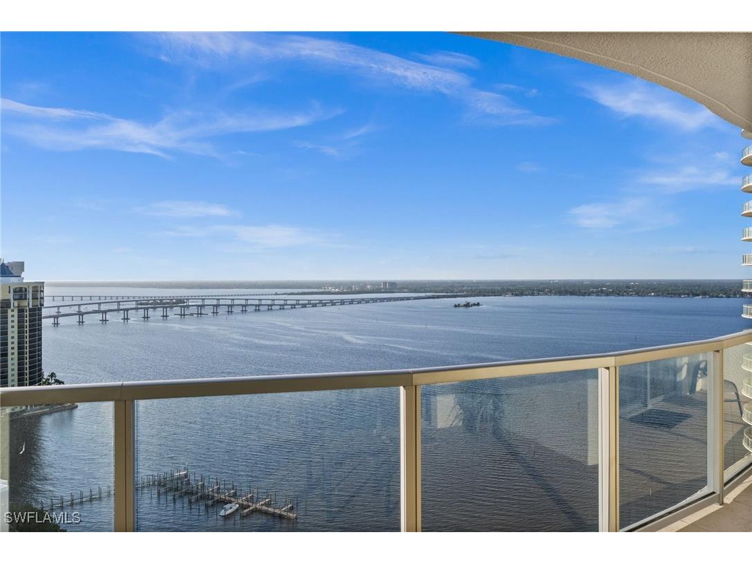 3000 Oasis Grand Boulevard #2702 Fort Myers FL 33916 225082400 image8