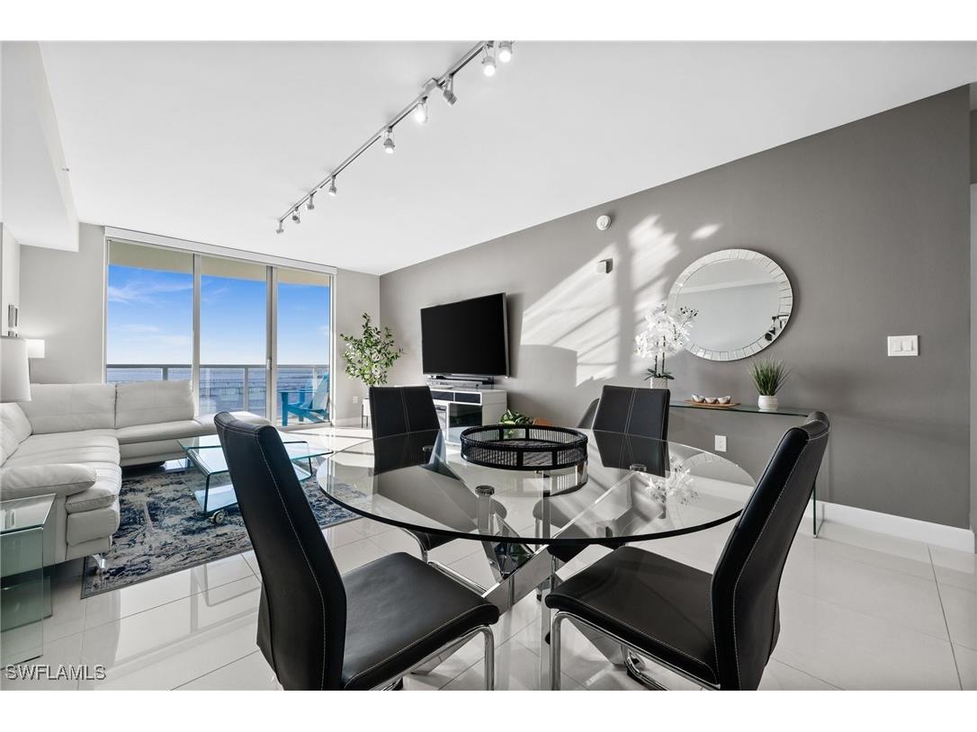3000 Oasis Grand Boulevard #2903 Fort Myers FL 33916 226001751 image1