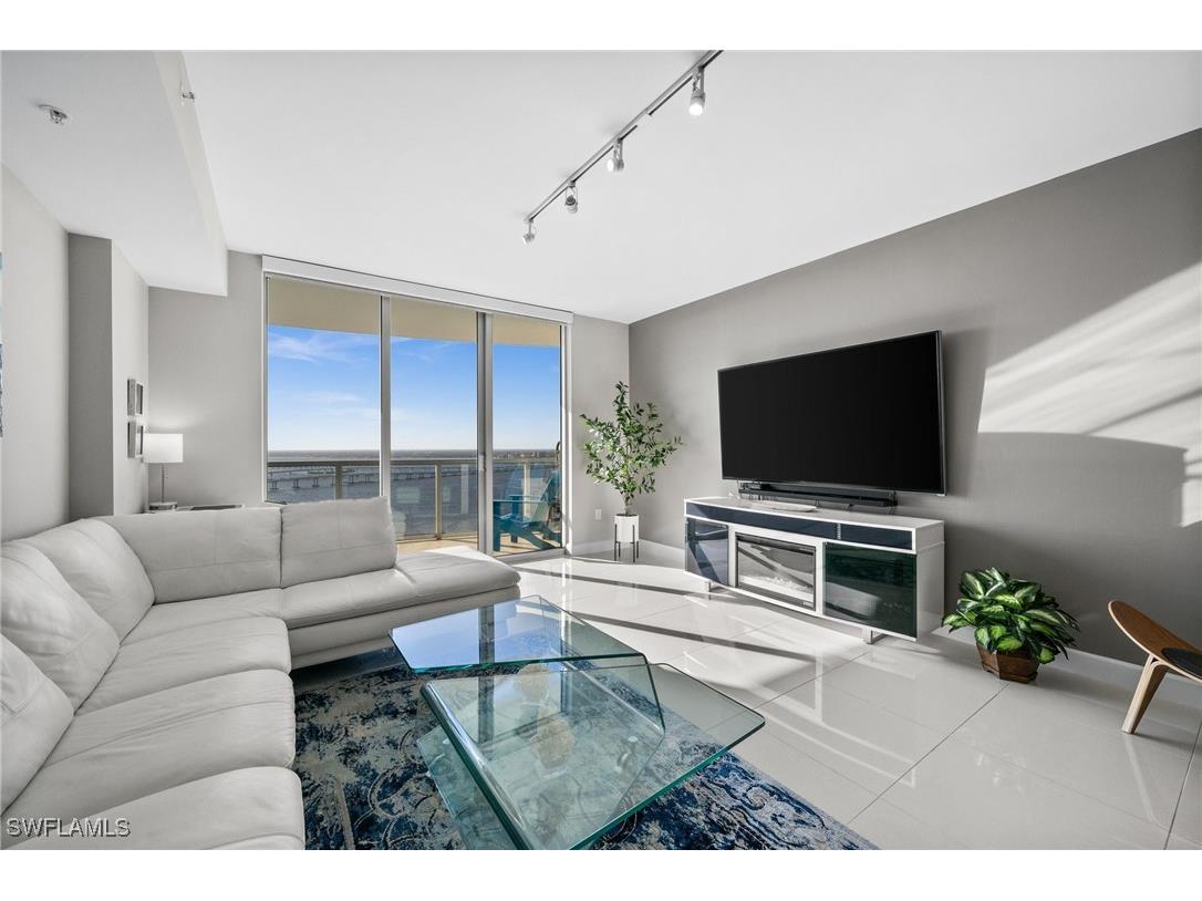 3000 Oasis Grand Boulevard #2903 Fort Myers FL 33916 226001751 image5