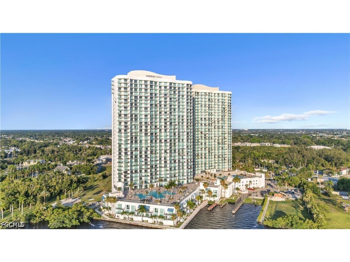 3000 Oasis Grand Boulevard #2905 Fort Myers FL 33916 2026022223 image38