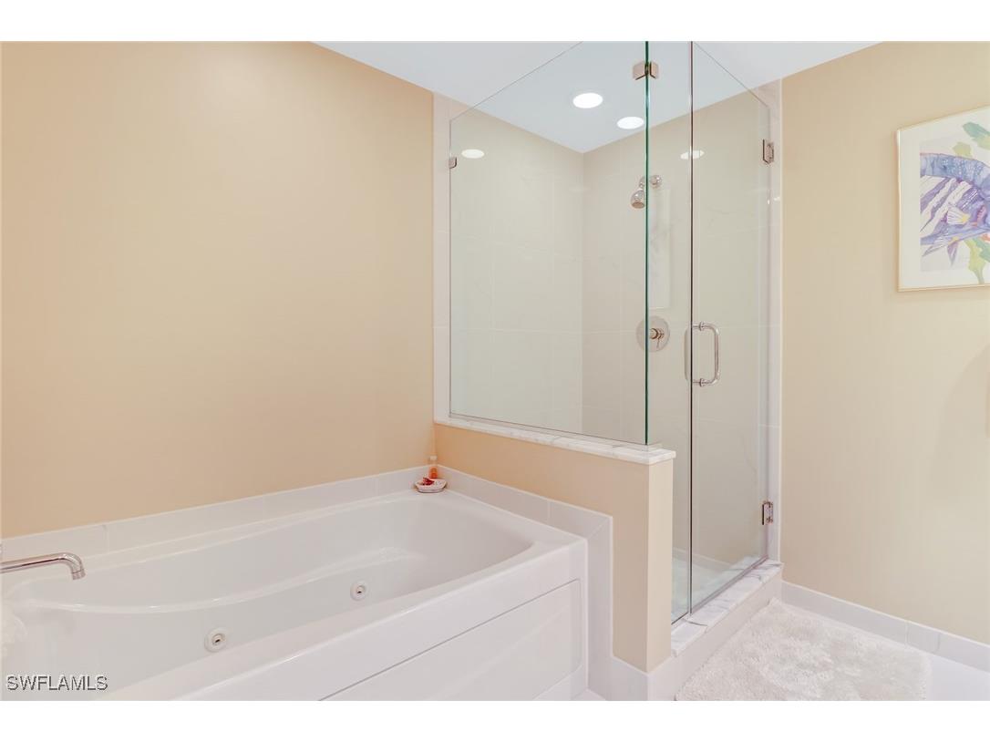 3000 Oasis Grand Boulevard #3006 Fort Myers FL 33916 225073868 image16