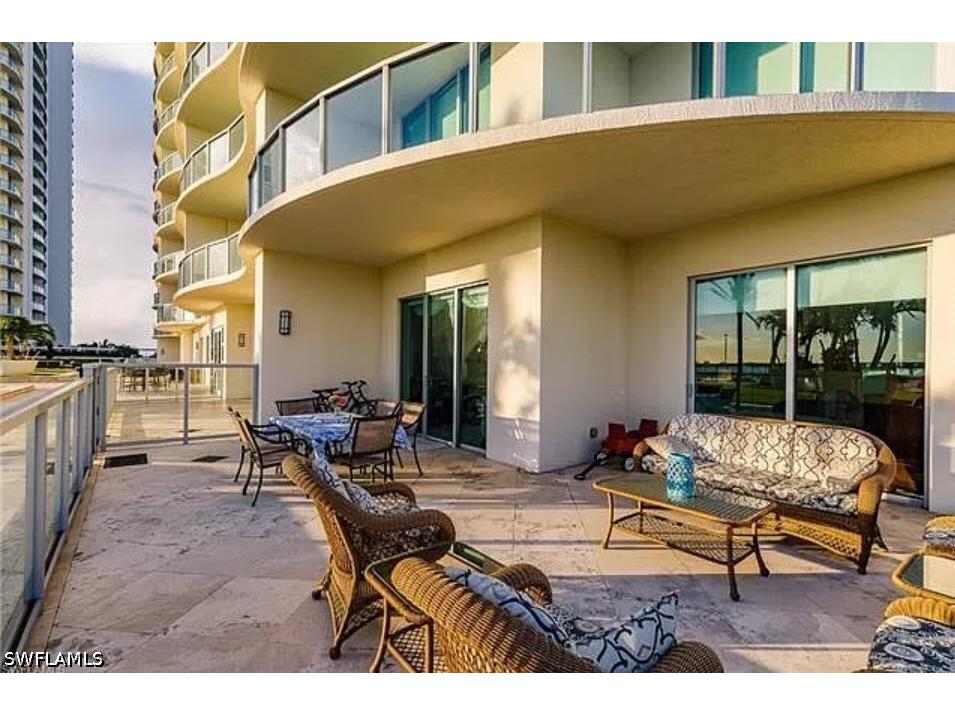 3000 Oasis Grand Boulevard #401 Fort Myers FL 33916 226018608 image5