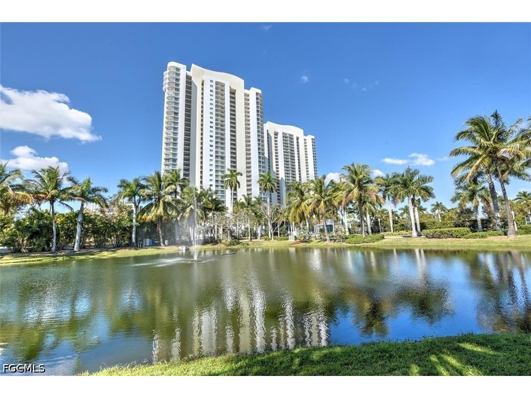 3000 Oasis Grand Boulevard #407 Fort Myers FL 33916 2026021044 image2