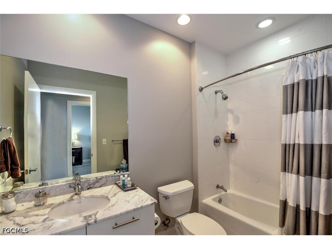 3000 Oasis Grand Boulevard #407 Fort Myers FL 33916 2026021044 image21