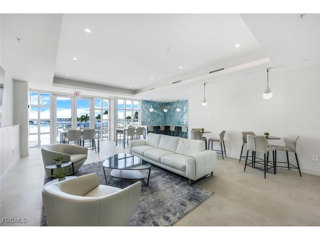 3000 Oasis Grand Boulevard #603 Fort Myers FL 33916 2025012781 image5