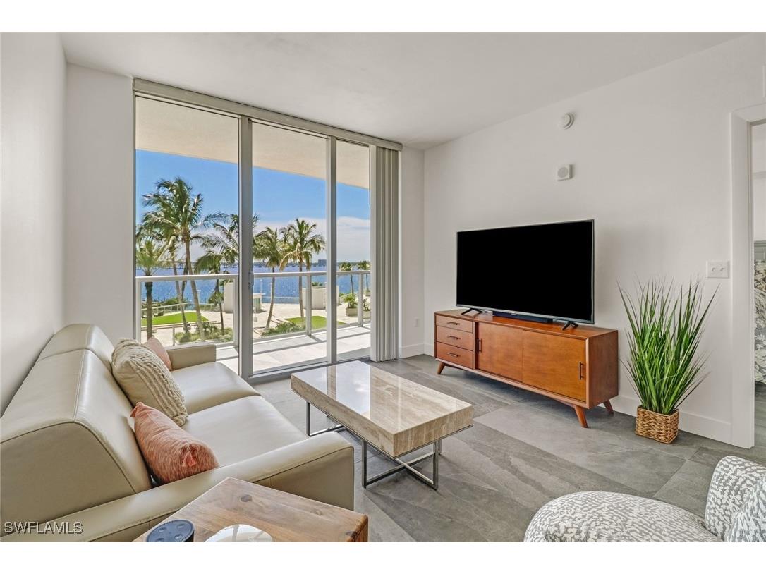 3000 Oasis Grand Boulevard #606 Fort Myers FL 33916 225072627 image1