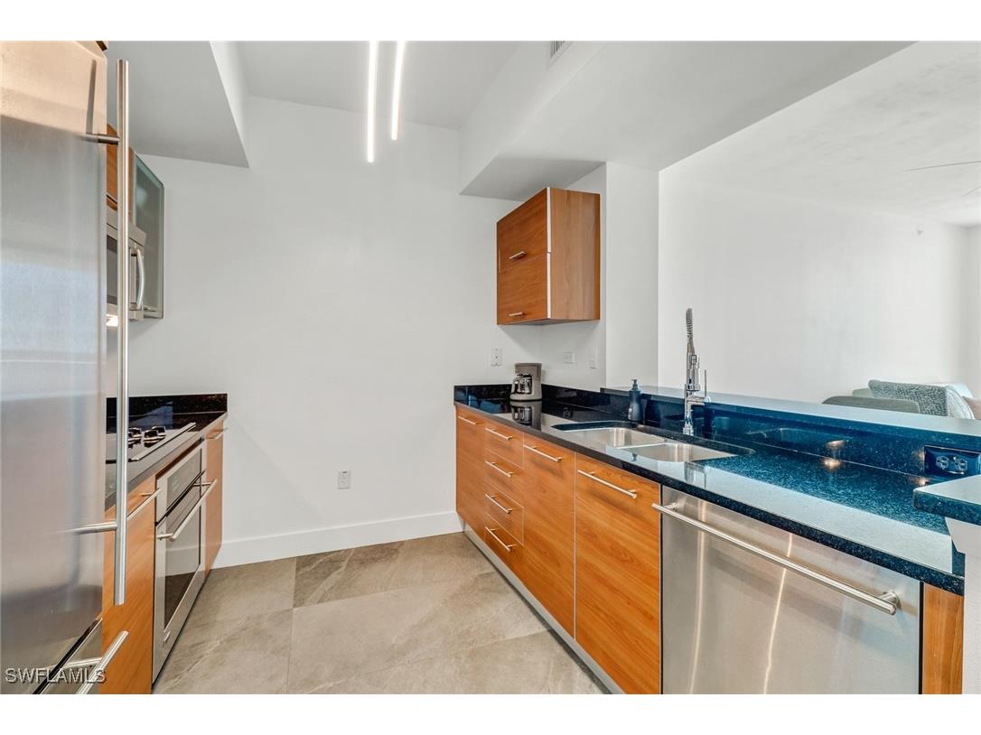 3000 Oasis Grand Boulevard #606 Fort Myers FL 33916 225072627 image5