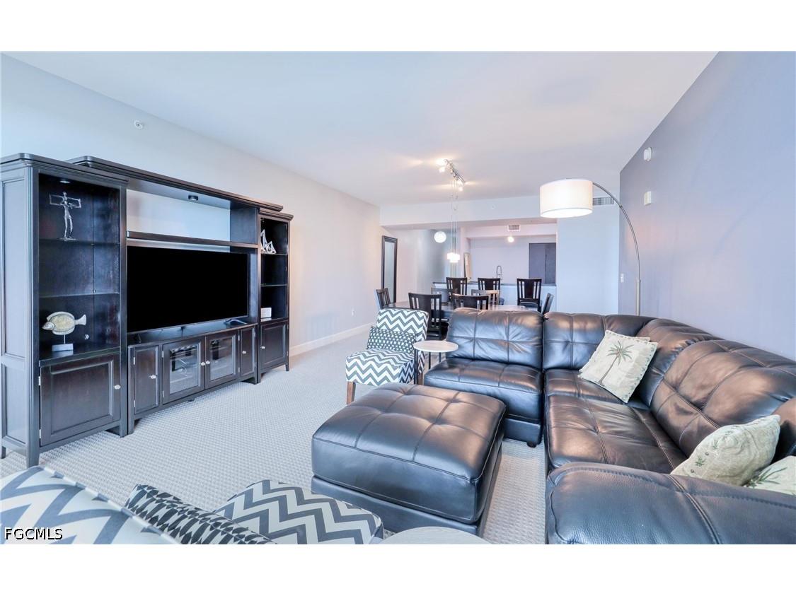 3000 Oasis Grand Boulevard #701 Fort Myers FL 33916 2026015620 image18