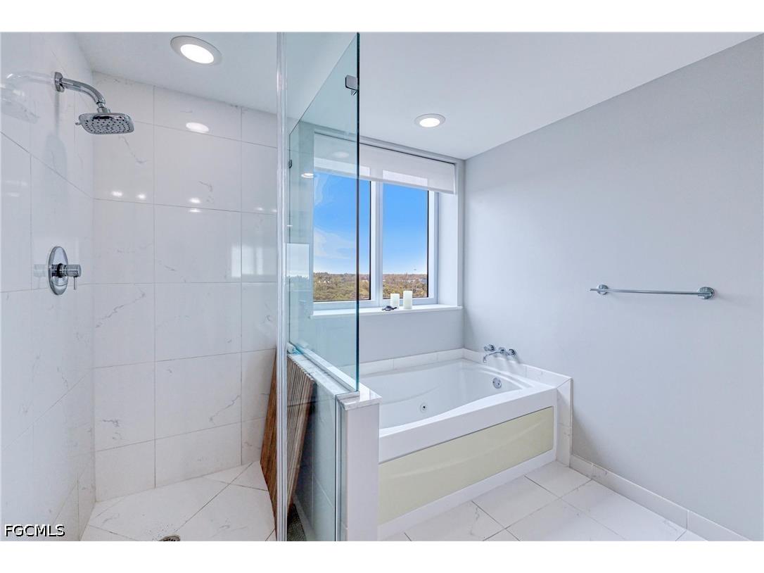 3000 Oasis Grand Boulevard #701 Fort Myers FL 33916 2026015620 image24