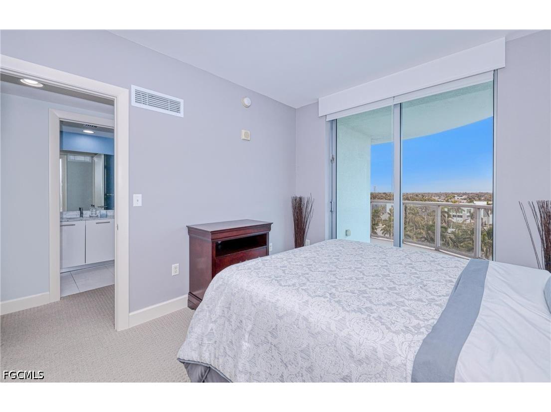 3000 Oasis Grand Boulevard #701 Fort Myers FL 33916 2026015620 image27