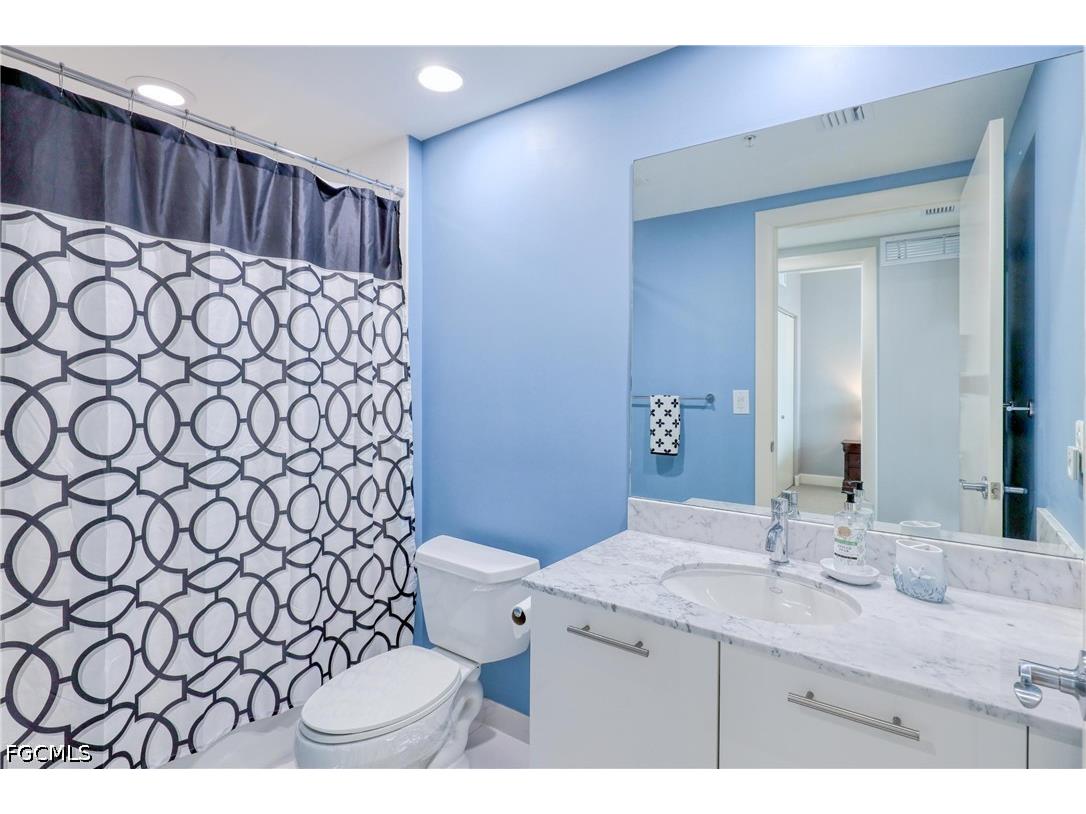 3000 Oasis Grand Boulevard #701 Fort Myers FL 33916 2026015620 image28