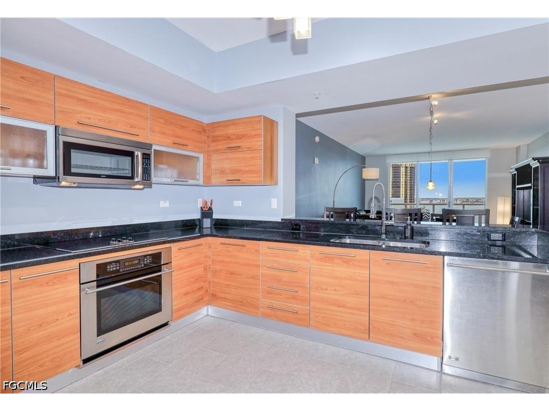 3000 Oasis Grand Boulevard #701 Fort Myers FL 33916 2026015620 image6
